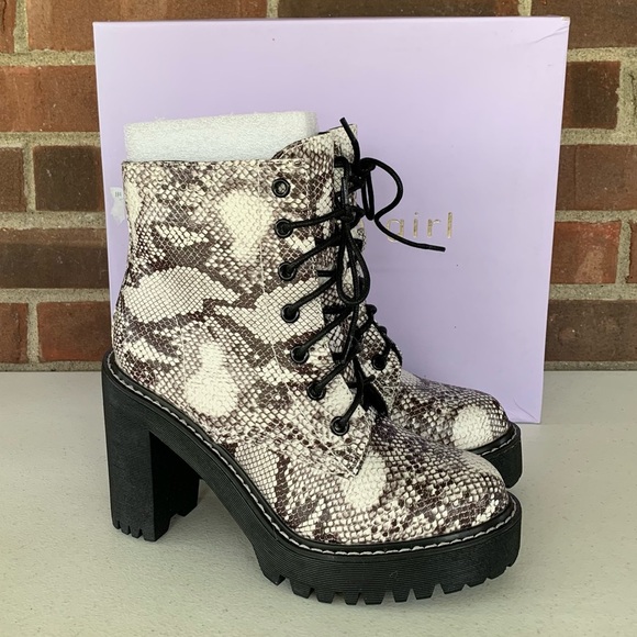 Madden Girl Women's Archiee Animal Print Ankle Boot Block Heel Size US 7 M - Picture 4 of 10